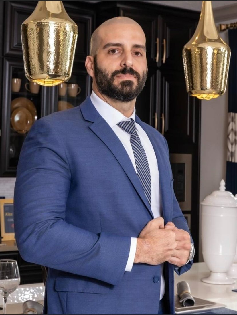 Alexei Sanjurjo · Co-Managing Broker, Avenew Doral