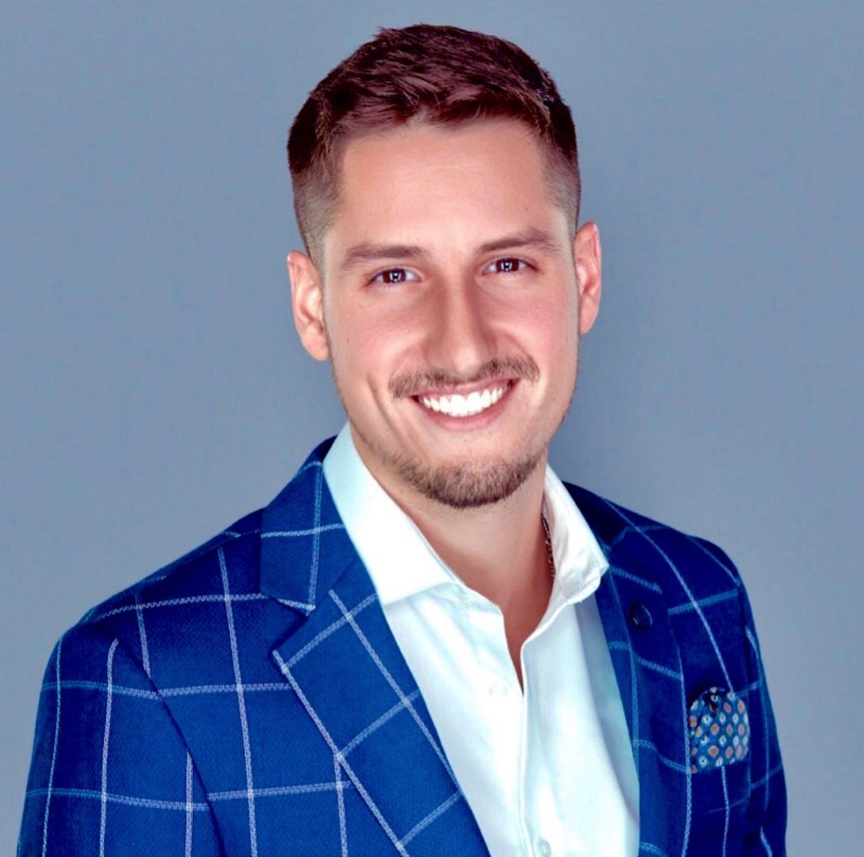 Horacio Ferrando, Founder & Chief Executive of Avenew Realty